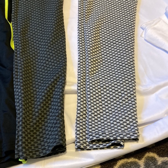 Lot of workout bottoms 3size M 1 XL - Picture 6 of 10